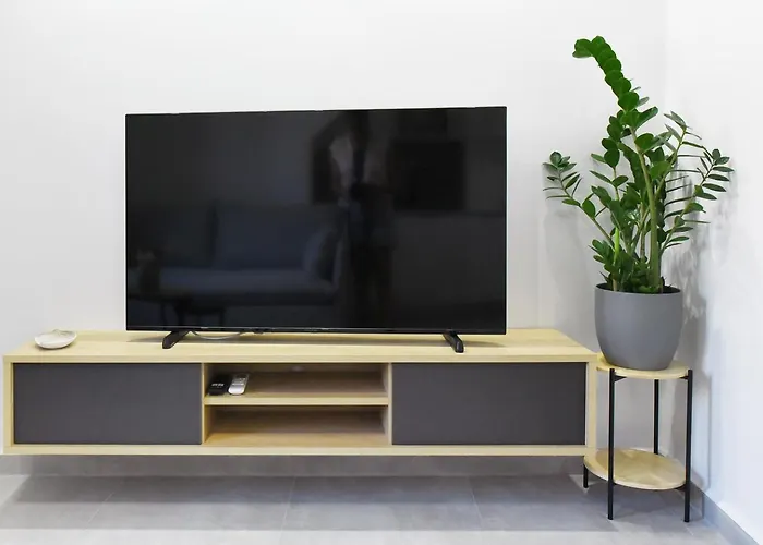 Ds Elegant شقة إرموبولّي